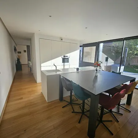 Maison Amy Nyaraló Fismes
